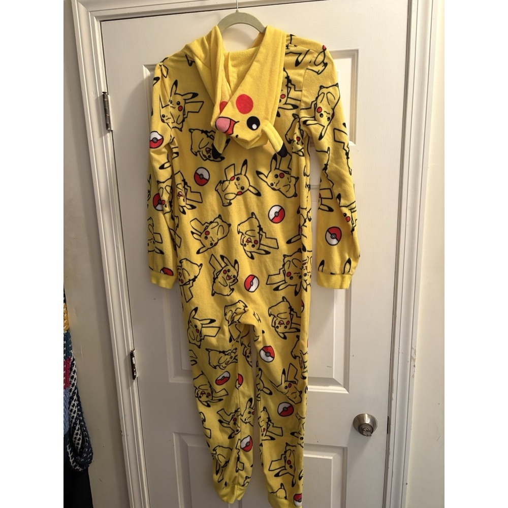 Pikachu Pokemon Pajamas Unisex Boys Size 14/16 Large Sleepwear Comfort